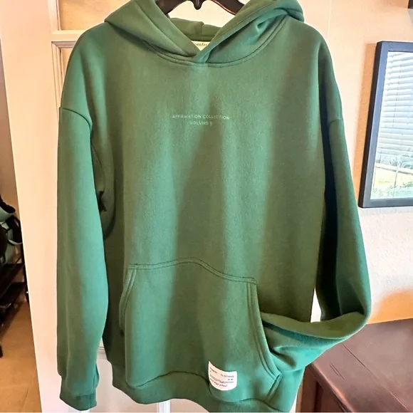 Comfrt Affirmation Hoodie size M - Picture 3 of 6